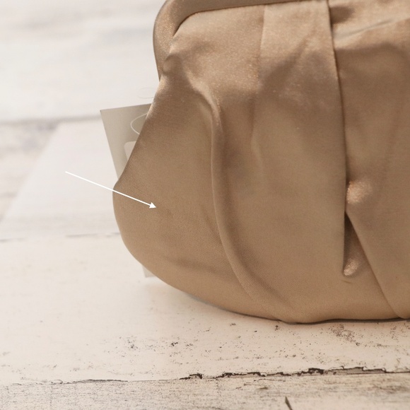 Nina Gold Clutch with Chain Strap - Picture 6 of 9